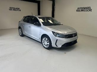 Voiture accidenté Opel Corsa AUTOMATIQUE 2024/10