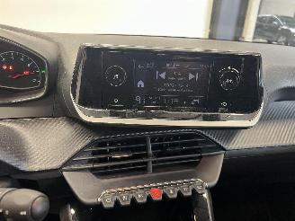 Peugeot 208  picture 17