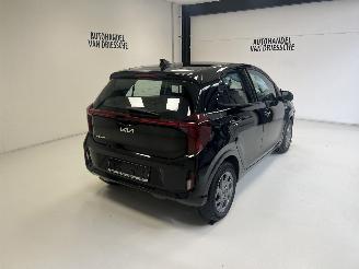Kia Picanto  picture 3