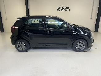 Kia Picanto  picture 2