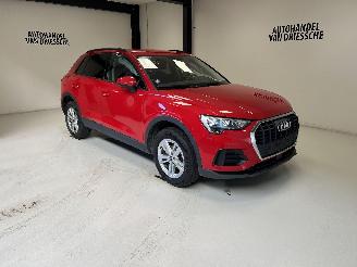 krockskadad bil auto Audi Q3  2021/8