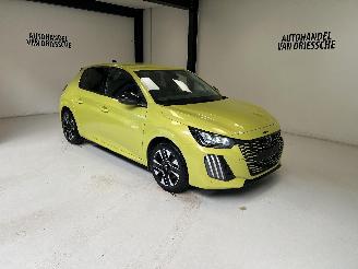 Schadeauto Peugeot 208 ALLURE 2024/8
