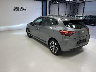Renault Clio  picture 5