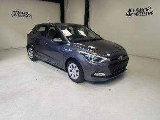 Vaurioauto  passenger cars Hyundai I-20 NUR 31000KM 2016/6