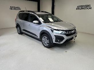 Vaurioauto  passenger cars Dacia Jogger 7 PLACE/LPG 2023/3
