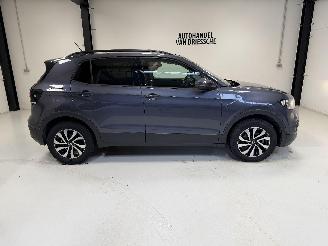 uszkodzony samochody osobowe Volkswagen T-Cross  2022/4