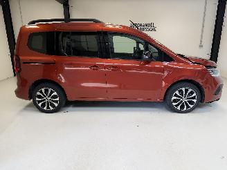 Schadeauto Renault Kangoo TECHNO/ 24/10/2023 2023/10