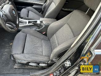 BMW 3-serie E90 325IX N52B25 Black- sapphire metallic picture 11