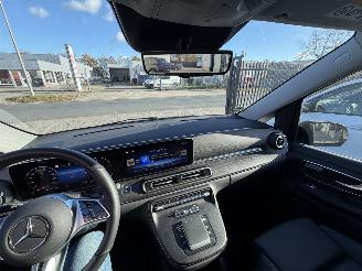 Mercedes V-klasse V-300 Avant-Garde extra lang / facelift picture 10
