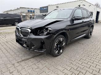 Coche accidentado BMW iX3 M-Sport / Panorama/ Impressive 2023/11