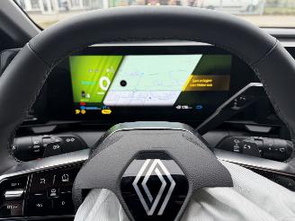 Renault Mégane E-Tech 220 iconic picture 9