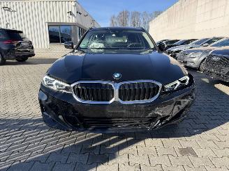 BMW 3-serie 318 d Touring picture 2