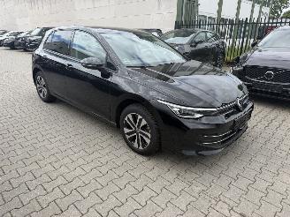 Volkswagen Golf 1.5 eTSI 110kw energy picture 3