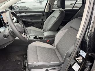 Volkswagen Golf 1.5 eTSI 110kw Energy picture 9