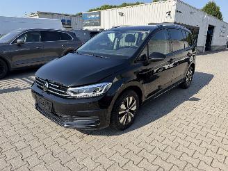 skadebil auto Volkswagen Touran 1.5 TSI 150 7-persoons Goal 2025/10