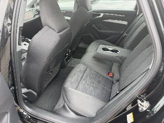 Audi A6 avant 2.0 TDI 150kw / Hybride/Quattro/ Panorama/ Nieuw model picture 11