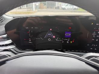 Audi A6 avant 2.0 TDI 150kw / Hybride/Quattro/ Panorama/ Nieuw model picture 18