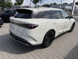 BYD SEAL 6 Touring 1.5 phev dm-i 156 kw comfort lite plug-inn picture 4