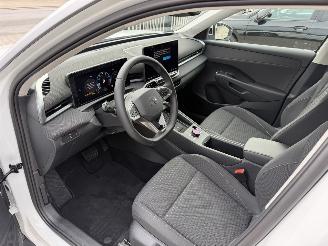 Volkswagen T-Roc 1.5 eTSI  energy nieuw model picture 7