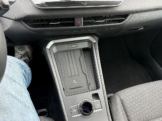 Volkswagen T-Roc 1.5 eTSI  energy nieuw model picture 11