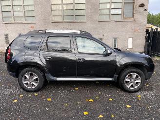 skadebil auto Dacia Duster ANNIVERSARY 2 2016/11