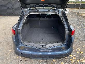 Renault Mégane IV GRANDTOUR picture 17