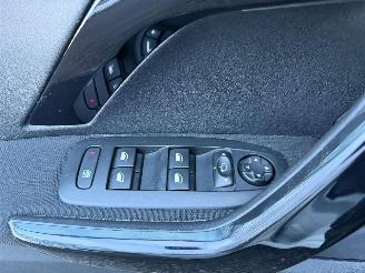 Peugeot 208 ALLURE picture 32