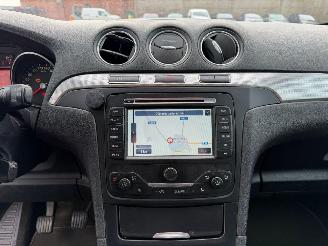 Ford Galaxy GHIA picture 30