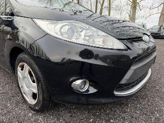 Ford Fiesta TITANIUM picture 3