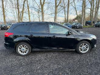Schadeauto Ford Focus TREND 2016/10