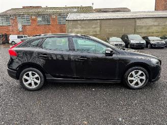 Schadeauto Volvo V-40 1.9 D 2017/10