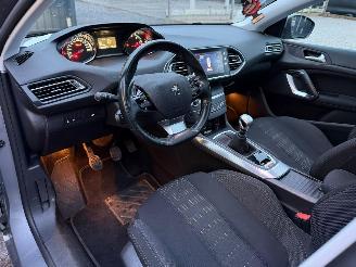 Peugeot 308 II ALLURE picture 24