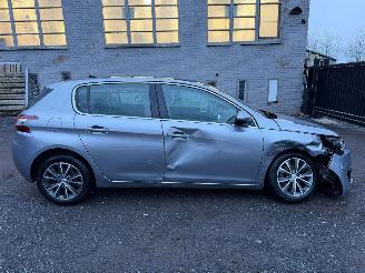 Schadeauto Peugeot 308 II ALLURE 2016/9