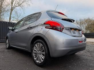Peugeot 208 1.2 I picture 12