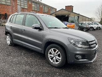 krockskadad bil auto Volkswagen Tiguan TREND & FUN 2016/6