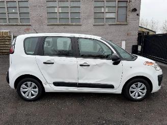 Damaged car Citroën C3 picasso PICASSO ATTRACTIO 2016/7