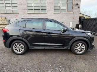 Voiture accidenté Hyundai Tucson CRDI 2016/2