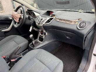 Ford Fiesta TITANIUM picture 22