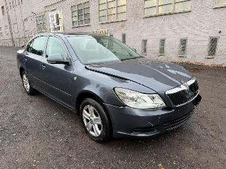 Skoda Octavia AMBIENTE picture 2