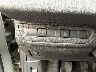 Peugeot 208 1.2 I picture 33