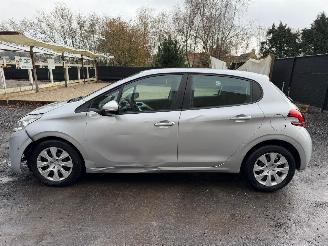 Peugeot 208 1.2 I picture 13