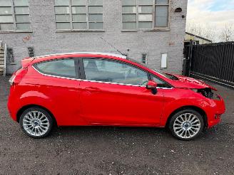 Damaged car Ford Fiesta TITANIUM 2014/10