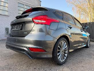 Ford Focus ST-LINE picture 16