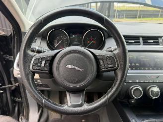 Jaguar E-Pace R-DYNAMIC S picture 25