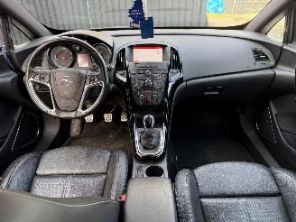 Opel Astra GTC OPC picture 23