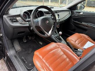 Alfa Romeo Giulietta 1.6 D picture 25