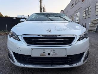 Peugeot 308 1.2 I picture 6