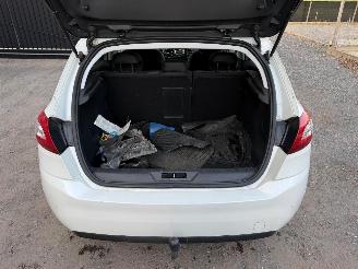 Peugeot 308 1.2 I picture 17