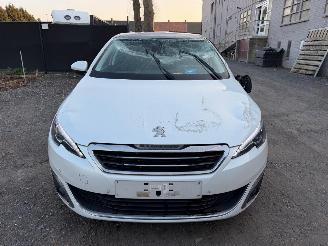 Peugeot 308 1.2 I picture 8