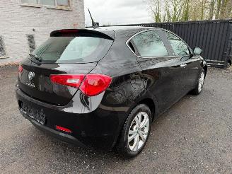 Alfa Romeo Giulietta 1.6 D picture 19